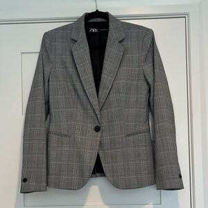 Zara Men's Checkered Gray Blazer